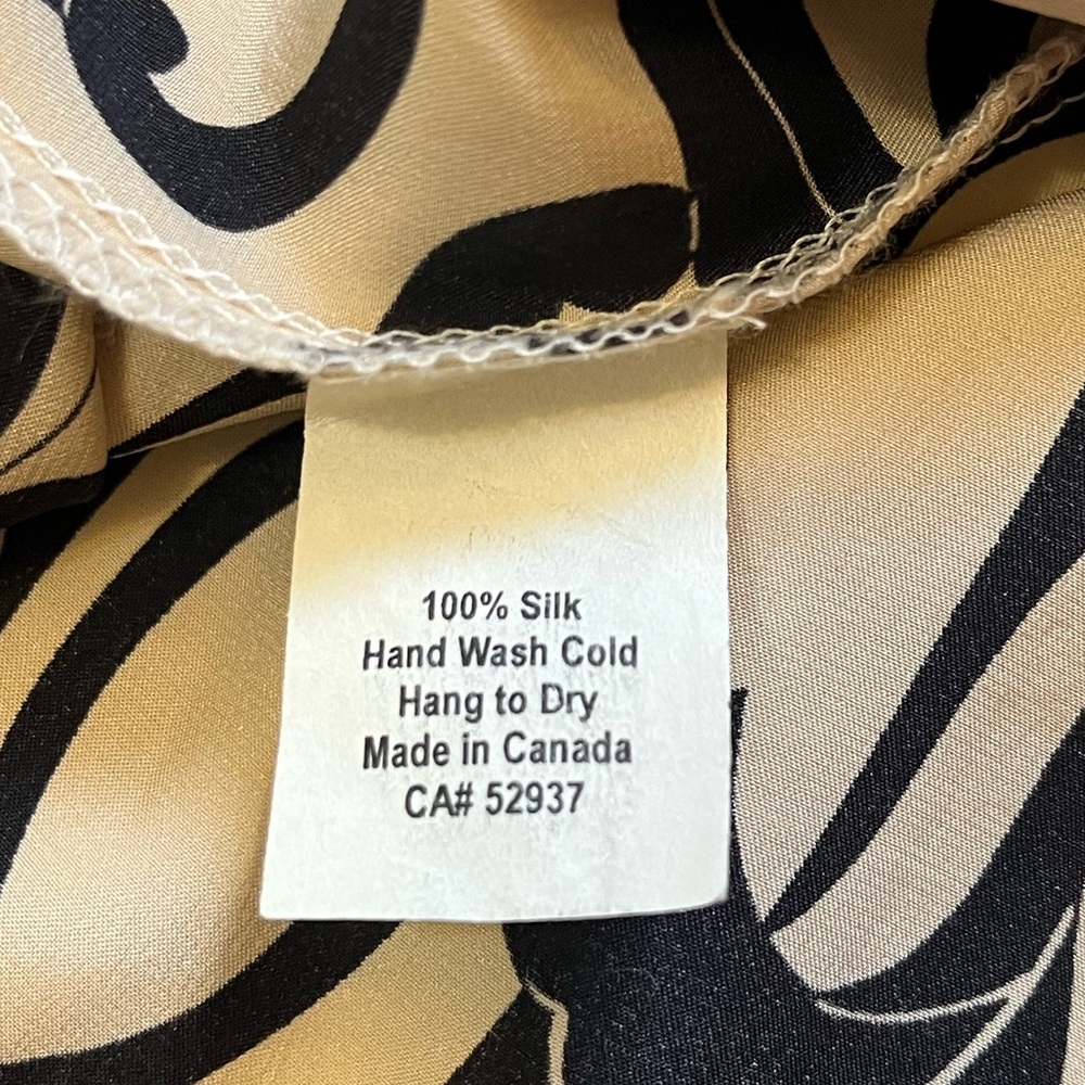 🇨🇦 LAV & KUSH 💯 silk black and ivory floral midi dress with sash neck - Picture 10 of 13
